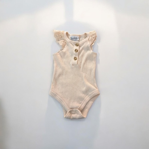 Nicole Miller Other - Nicole Miller New York Baby Outfit 6/9 Months